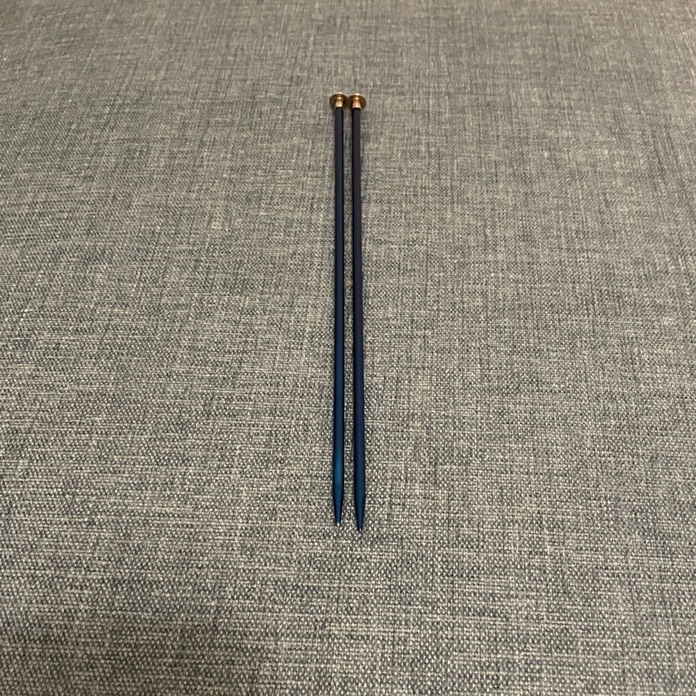 Knitting Needles, Size 5